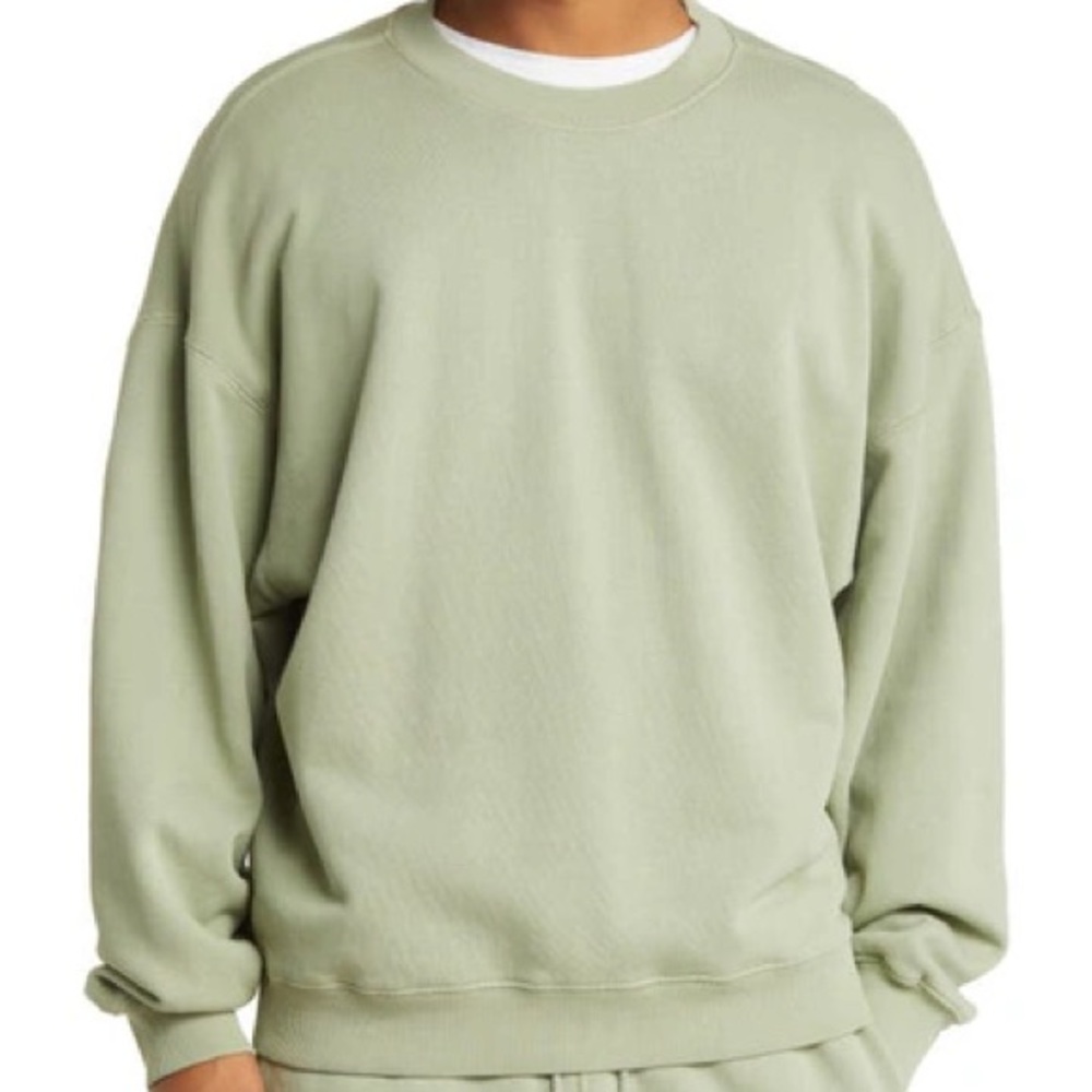 Elwood Oversized Core Crew Neck in Sage